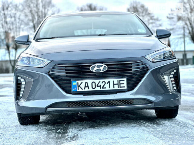 Серый Хендай Ioniq, объемом двигателя 1.6 л и пробегом 60 тыс. км за 19300 $, фото 10 на Automoto.ua