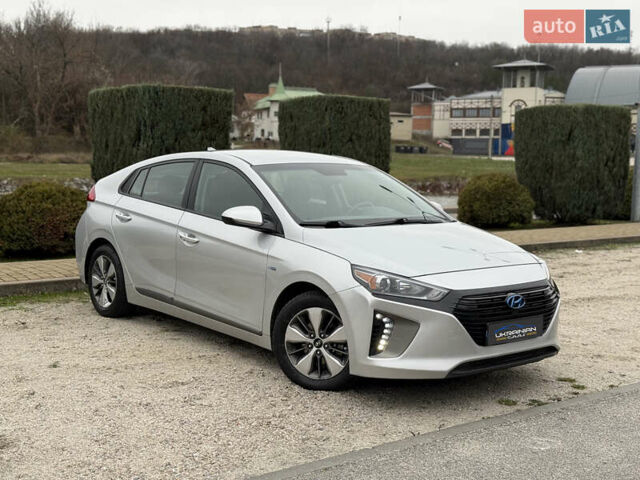 Сірий Хендай Ioniq, об'ємом двигуна 1.6 л та пробігом 88 тис. км за 14899 $, фото 1 на Automoto.ua