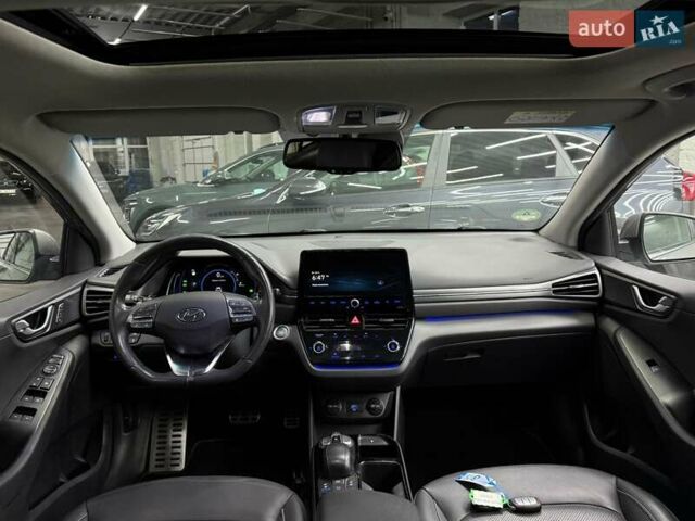 Серый Хендай Ioniq, объемом двигателя 0 л и пробегом 132 тыс. км за 15732 $, фото 17 на Automoto.ua