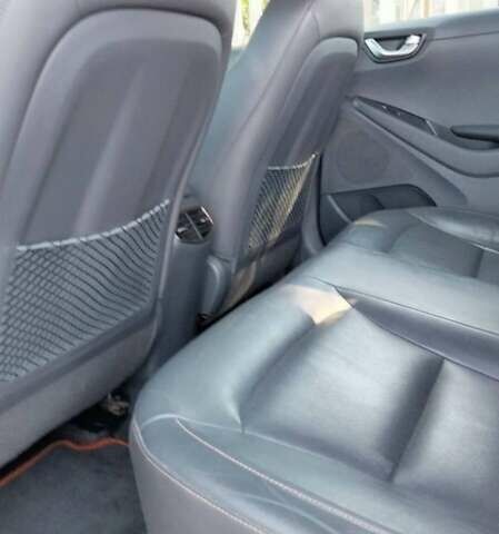 Серый Хендай Ioniq, объемом двигателя 0 л и пробегом 198 тыс. км за 13800 $, фото 1 на Automoto.ua