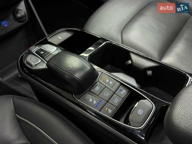 Серый Хендай Ioniq, объемом двигателя 0 л и пробегом 132 тыс. км за 15732 $, фото 22 на Automoto.ua