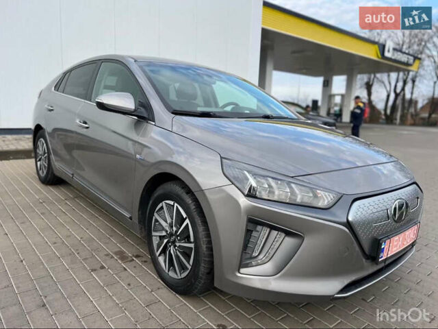 Сірий Хендай Ioniq, об'ємом двигуна 0 л та пробігом 110 тис. км за 14300 $, фото 6 на Automoto.ua
