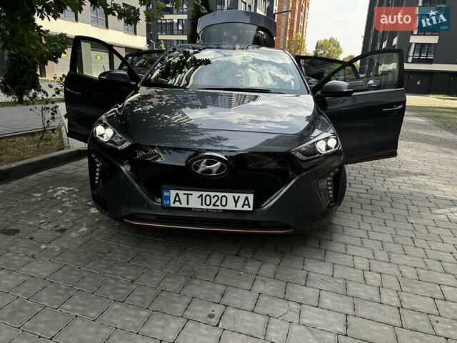 Серый Хендай Ioniq, объемом двигателя 0 л и пробегом 91 тыс. км за 15200 $, фото 4 на Automoto.ua