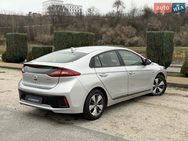 Сірий Хендай Ioniq, об'ємом двигуна 1.6 л та пробігом 88 тис. км за 14899 $, фото 9 на Automoto.ua