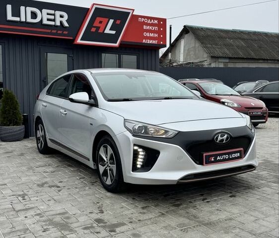 Сірий Хендай Ioniq, об'ємом двигуна 0 л та пробігом 143 тис. км за 12999 $, фото 1 на Automoto.ua