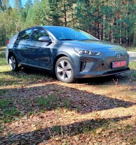 Серый Хендай Ioniq, объемом двигателя 0 л и пробегом 198 тыс. км за 13800 $, фото 10 на Automoto.ua