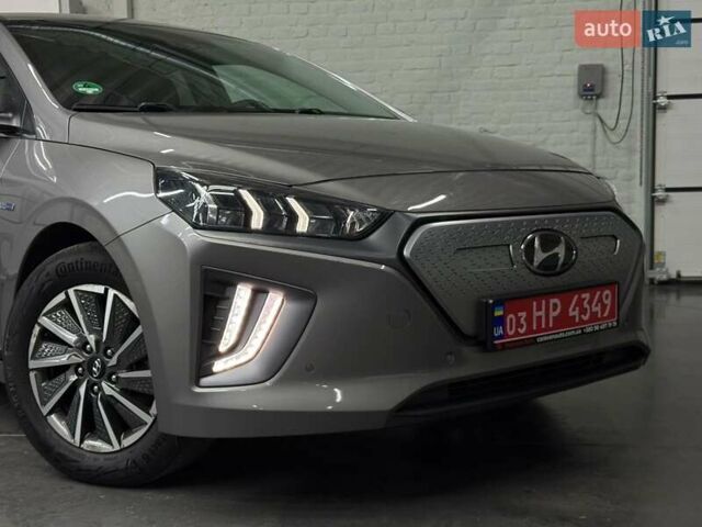 Серый Хендай Ioniq, объемом двигателя 0 л и пробегом 132 тыс. км за 15732 $, фото 1 на Automoto.ua