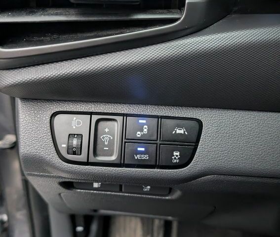 Сірий Хендай Ioniq, об'ємом двигуна 0 л та пробігом 53 тис. км за 15000 $, фото 2 на Automoto.ua