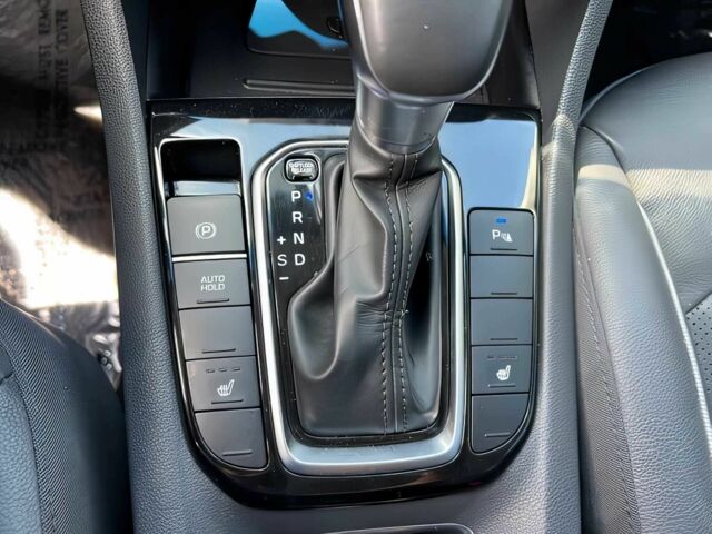 Сірий Хендай Ioniq, об'ємом двигуна 0 л та пробігом 52 тис. км за 12600 $, фото 10 на Automoto.ua