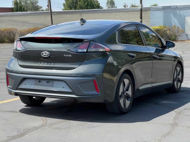 Сірий Хендай Ioniq, об'ємом двигуна 0 л та пробігом 52 тис. км за 12600 $, фото 5 на Automoto.ua