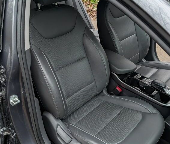 Сірий Хендай Ioniq, об'ємом двигуна 0 л та пробігом 53 тис. км за 15000 $, фото 6 на Automoto.ua