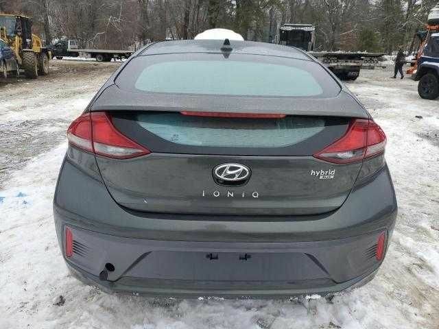 Сірий Хендай Ioniq, об'ємом двигуна 0 л та пробігом 64 тис. км за 4500 $, фото 5 на Automoto.ua