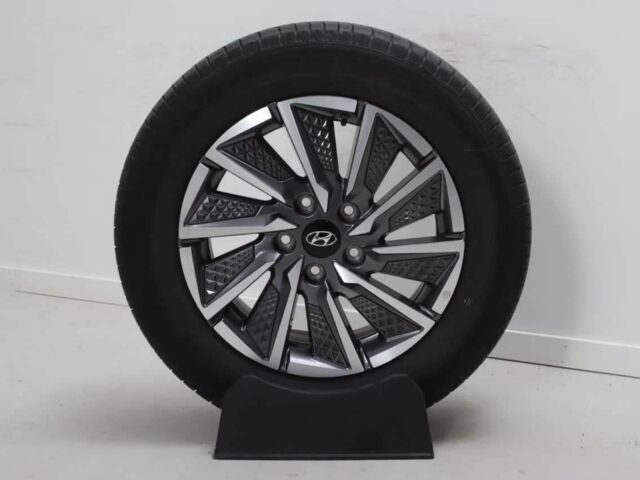 Серый Хендай Ioniq, объемом двигателя 0 л и пробегом 31 тыс. км за 16200 $, фото 5 на Automoto.ua