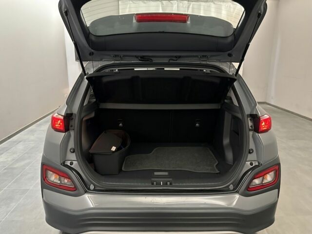 Серый Хендай Ioniq, объемом двигателя 0 л и пробегом 39 тыс. км за 16700 $, фото 6 на Automoto.ua