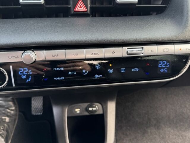 Сірий Хендай Ioniq, об'ємом двигуна 0 л та пробігом 17 тис. км за 24500 $, фото 6 на Automoto.ua