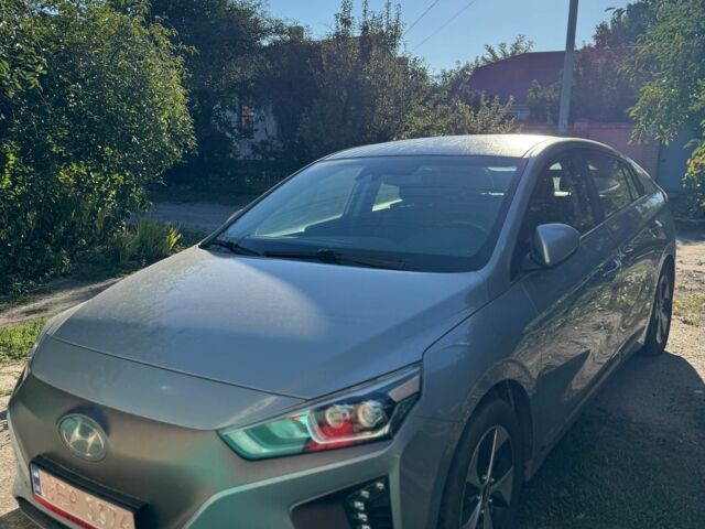 Серый Хендай Ioniq, объемом двигателя 0 л и пробегом 132 тыс. км за 13000 $, фото 18 на Automoto.ua