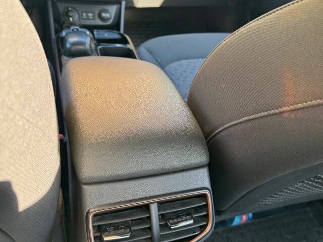 Серый Хендай Ioniq, объемом двигателя 0 л и пробегом 132 тыс. км за 13000 $, фото 5 на Automoto.ua