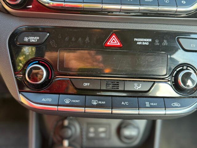 Серый Хендай Ioniq, объемом двигателя 0 л и пробегом 132 тыс. км за 13000 $, фото 14 на Automoto.ua