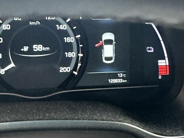 Серый Хендай Ioniq, объемом двигателя 0 л и пробегом 129 тыс. км за 12699 $, фото 6 на Automoto.ua