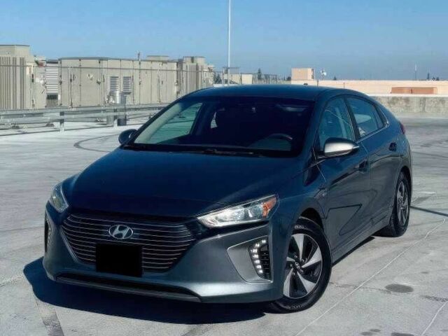 Сірий Хендай Ioniq, об'ємом двигуна 1.6 л та пробігом 88 тис. км за 3800 $, фото 2 на Automoto.ua