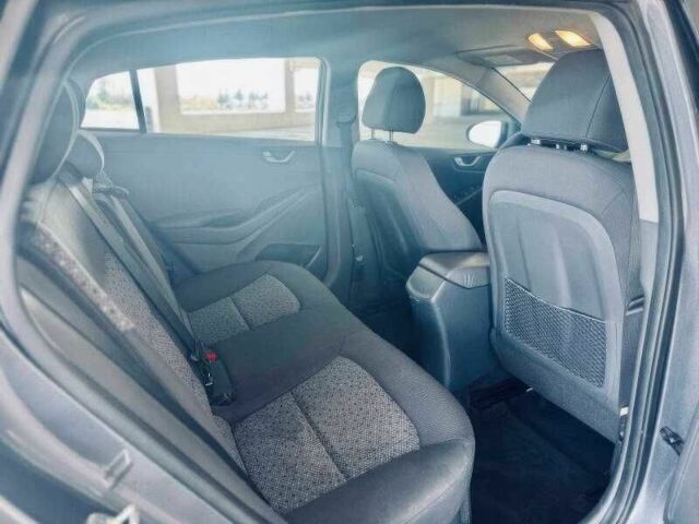 Сірий Хендай Ioniq, об'ємом двигуна 1.6 л та пробігом 88 тис. км за 3800 $, фото 12 на Automoto.ua