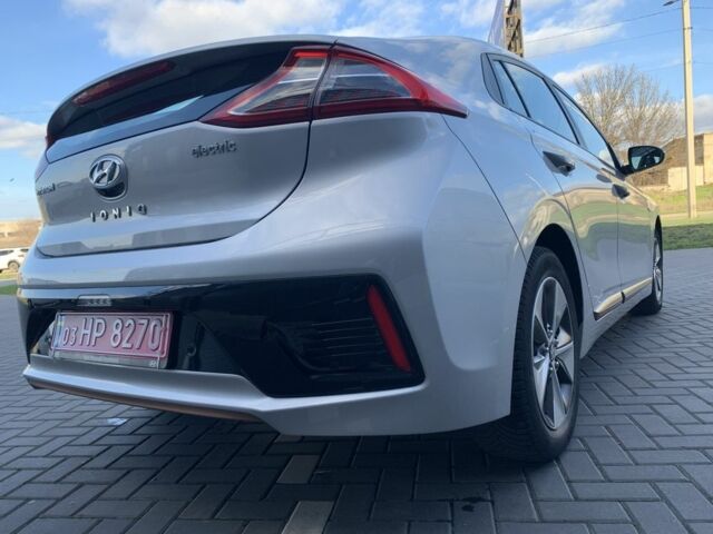 Серый Хендай Ioniq, объемом двигателя 0 л и пробегом 142 тыс. км за 12999 $, фото 1 на Automoto.ua