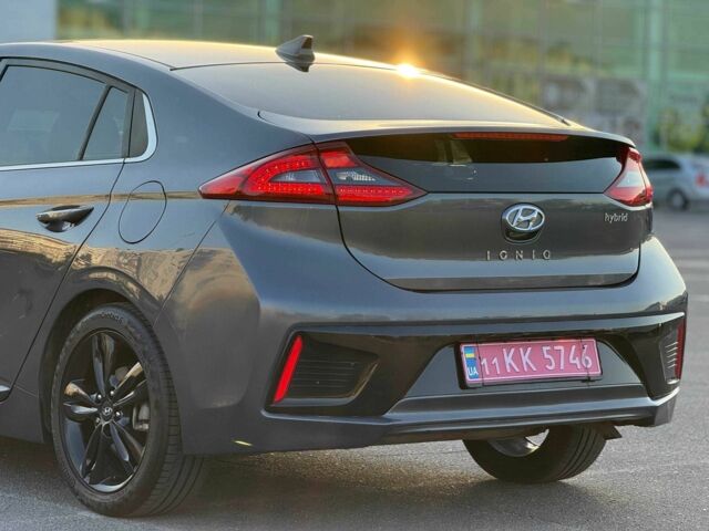 Серый Хендай Ioniq, объемом двигателя 1.6 л и пробегом 144 тыс. км за 12999 $, фото 8 на Automoto.ua