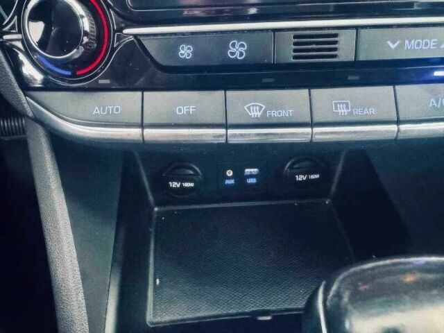 Сірий Хендай Ioniq, об'ємом двигуна 1.6 л та пробігом 88 тис. км за 3800 $, фото 15 на Automoto.ua