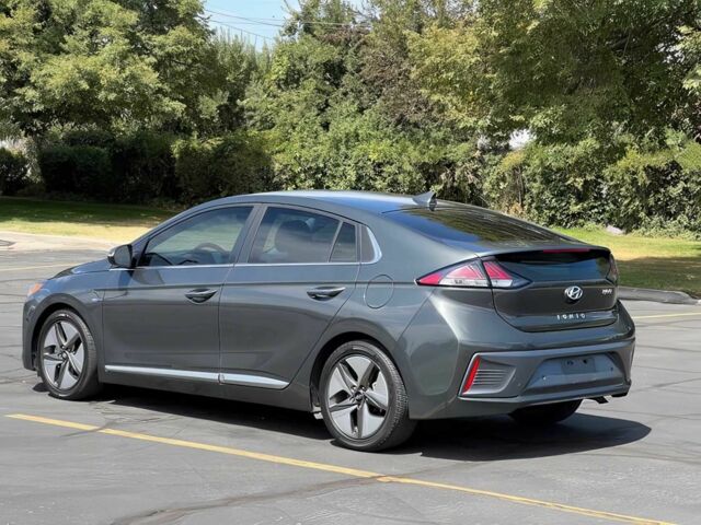 Серый Хендай Ioniq, объемом двигателя 1.6 л и пробегом 34 тыс. км за 4300 $, фото 6 на Automoto.ua