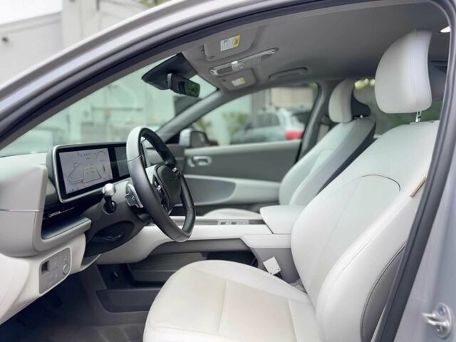 Серый Хендай Ioniq, объемом двигателя 0 л и пробегом 21 тыс. км за 12500 $, фото 5 на Automoto.ua