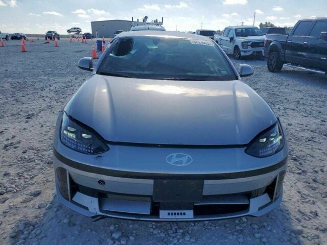 Сірий Хендай Ioniq, об'ємом двигуна 0 л та пробігом 64 тис. км за 17800 $, фото 5 на Automoto.ua