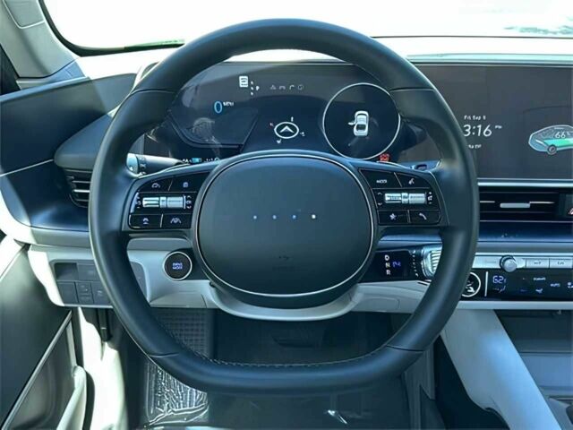 Сірий Хендай Ioniq, об'ємом двигуна 0 л та пробігом 20 тис. км за 9500 $, фото 9 на Automoto.ua