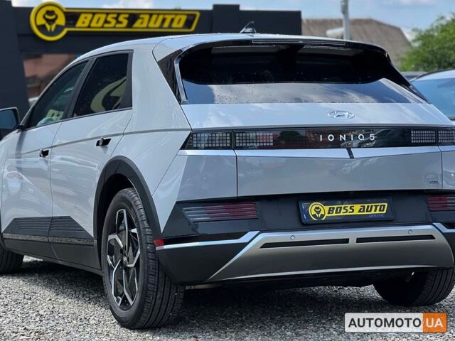Сірий Хендай Ioniq, об'ємом двигуна 77 л та пробігом 45 тис. км за 27999 $, фото 4 на Automoto.ua