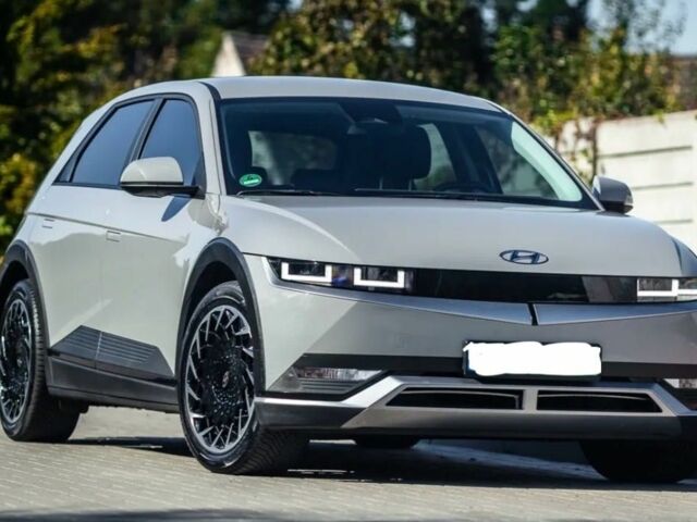 Серый Хендай Ioniq, объемом двигателя 0 л и пробегом 56 тыс. км за 15500 $, фото 2 на Automoto.ua