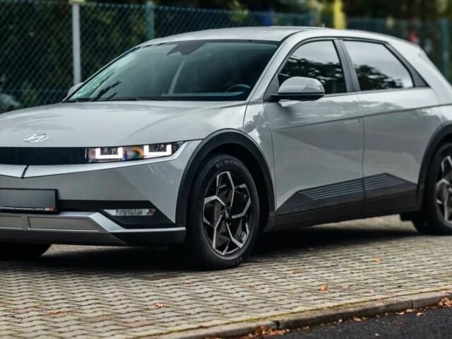 Серый Хендай Ioniq, объемом двигателя 0 л и пробегом 56 тыс. км за 15500 $, фото 4 на Automoto.ua