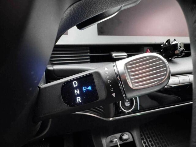 Серый Хендай Ioniq, объемом двигателя 0 л и пробегом 43 тыс. км за 28900 $, фото 14 на Automoto.ua