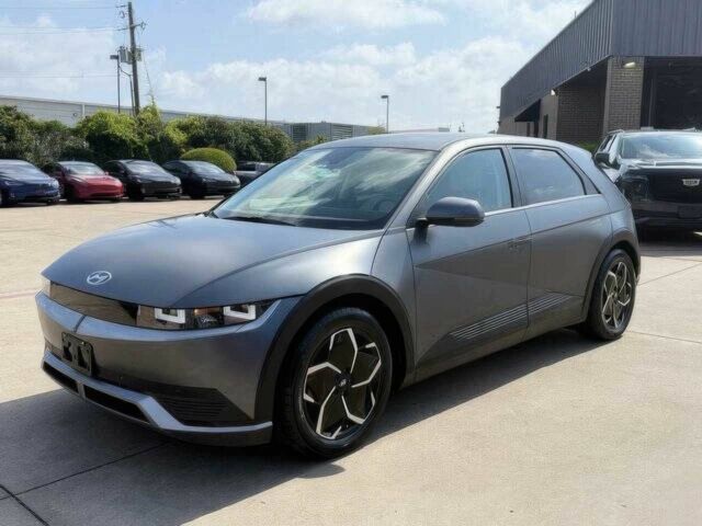 Серый Хендай Ioniq, объемом двигателя 0 л и пробегом 14 тыс. км за 15400 $, фото 2 на Automoto.ua