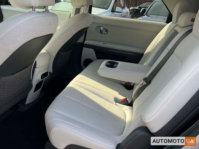 Серый Хендай Ioniq, объемом двигателя 77 л и пробегом 13 тыс. км за 31000 $, фото 11 на Automoto.ua