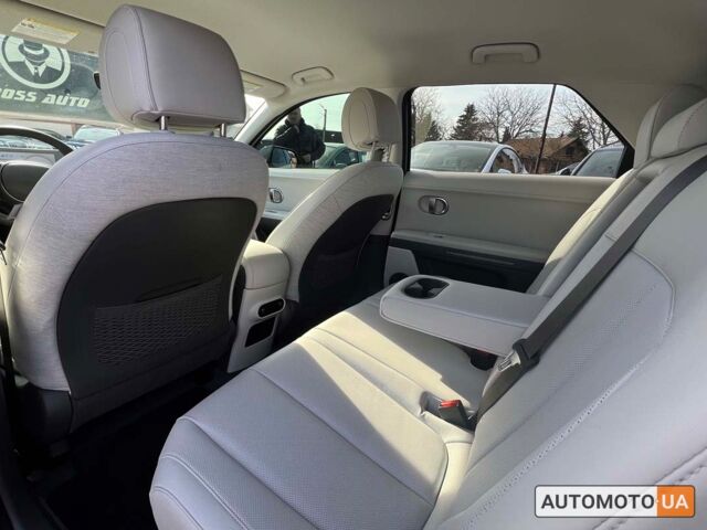 Серый Хендай Ioniq, объемом двигателя 77 л и пробегом 13 тыс. км за 31000 $, фото 12 на Automoto.ua