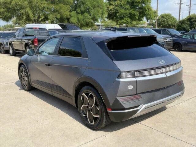 Серый Хендай Ioniq, объемом двигателя 0 л и пробегом 14 тыс. км за 15400 $, фото 4 на Automoto.ua