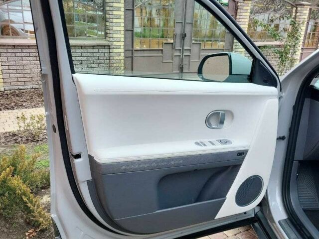 Серый Хендай Ioniq, объемом двигателя 0 л и пробегом 31 тыс. км за 27500 $, фото 15 на Automoto.ua