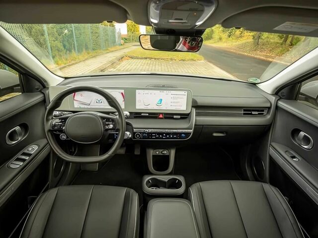 Серый Хендай Ioniq, объемом двигателя 0 л и пробегом 26 тыс. км за 14000 $, фото 5 на Automoto.ua
