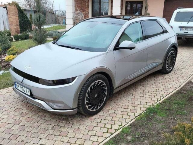 Серый Хендай Ioniq, объемом двигателя 0 л и пробегом 31 тыс. км за 27500 $, фото 2 на Automoto.ua