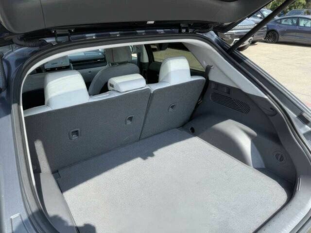 Серый Хендай Ioniq, объемом двигателя 0 л и пробегом 14 тыс. км за 15400 $, фото 12 на Automoto.ua