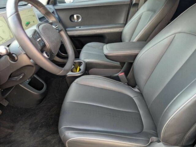 Серый Хендай Ioniq, объемом двигателя 0 л и пробегом 16 тыс. км за 18900 $, фото 7 на Automoto.ua