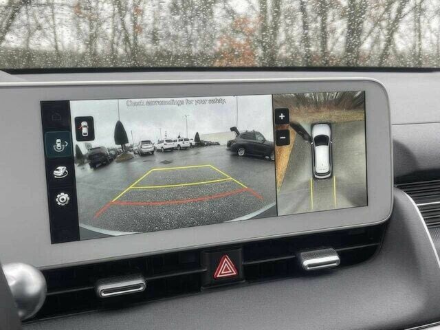 Серый Хендай Ioniq, объемом двигателя 0 л и пробегом 12 тыс. км за 18000 $, фото 10 на Automoto.ua