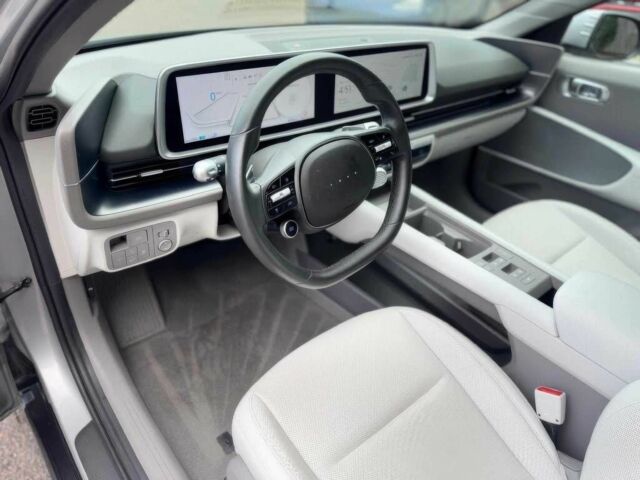 Сірий Хендай Ioniq, об'ємом двигуна 0 л та пробігом 10 тис. км за 19500 $, фото 8 на Automoto.ua