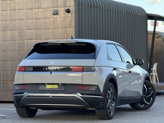 Серый Хендай Ioniq, объемом двигателя 0 л и пробегом 2 тыс. км за 26900 $, фото 8 на Automoto.ua