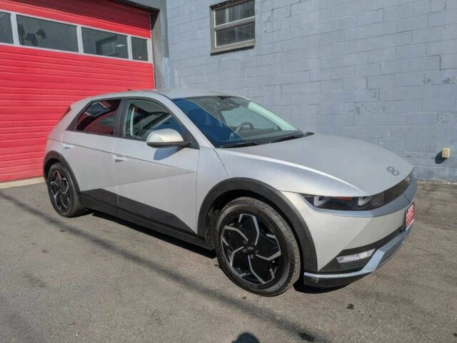 Серый Хендай Ioniq, объемом двигателя 0 л и пробегом 16 тыс. км за 18900 $, фото 1 на Automoto.ua