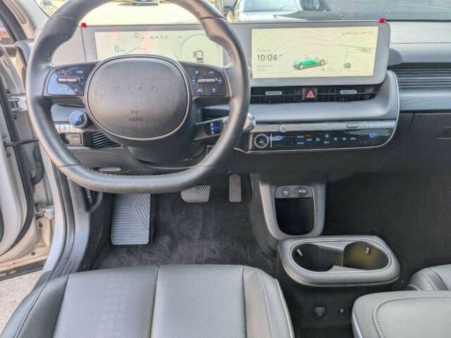 Серый Хендай Ioniq, объемом двигателя 0 л и пробегом 16 тыс. км за 18900 $, фото 8 на Automoto.ua